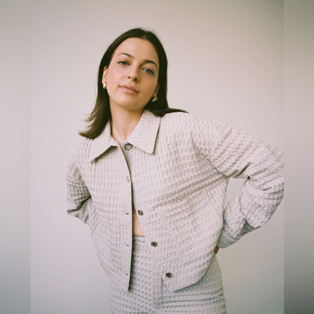 Designer Aniela Parys Blush Pink Crop Jacket - Small 
NWT